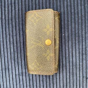 Louis Vuitton - Brown Monogram Key Holder